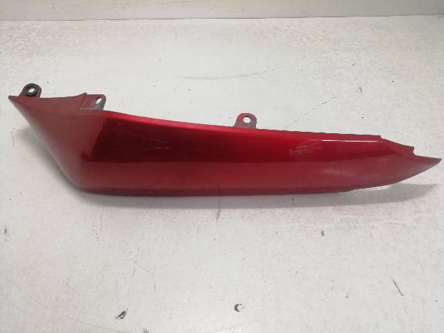 CHAPA-TRASERA-IZQUIERDA  YAMAHA FZ1 FAZER 1000 S (RN16) 110,3 (2010)