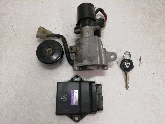 JUEGO-COMPLETO-CERRADURAS  YAMAHA T-MAX 500 XP 500 ABS 32,6 (2005)