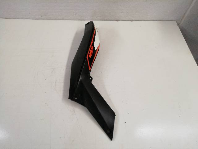 CHAPA-TRASERA-DERECHA  KTM DUKE 125 ABS (2013)