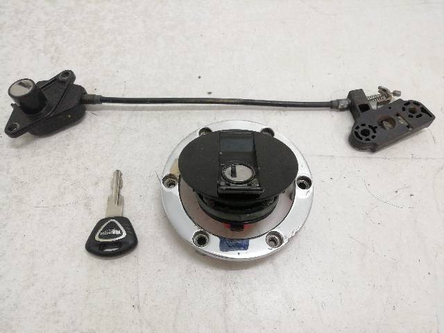 TAPON-DEPOSITO-GASOLINA  TRIUMPH ROCKET 3 2300 103 (2009)