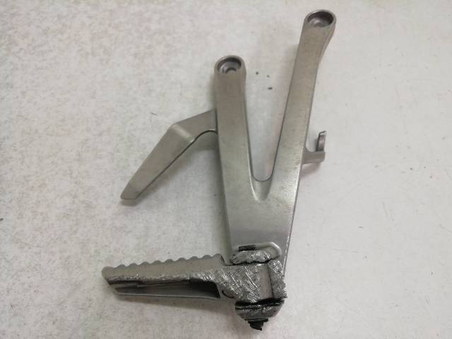 ESTRIBERA-TRASERA-DERECHA  HONDA CBR 600 RR 2007-2012 PC40 88 (2008)