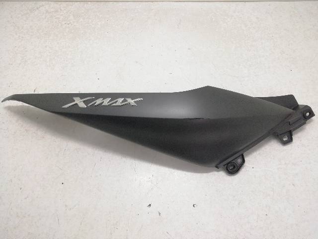 CHAPA-TRASERA-DERECHA  YAMAHA X-MAX 400 ABS (SH12) 24,5 (2018)