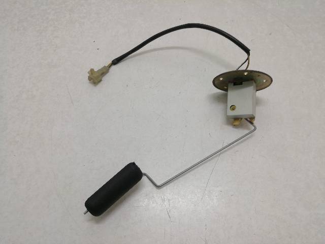 AFORADOR  SUZUKI GSX 750 F 1998-2005 (GSX750F AK11 KATANA) 68,10 (2000)