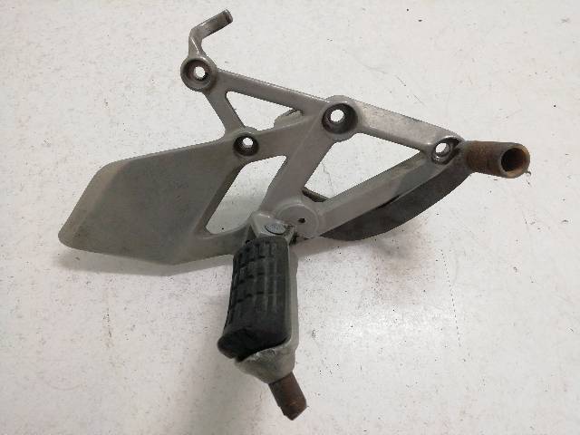 ESTRIBERA-DELANTERA-DERECHA  HONDA CBR 600 F F2 (PC25) 74 (1991)