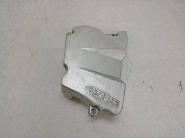 TAPA-PIÑON-ATAQUE  YAMAHA FZ6 FAZER 600 2004-2006 RJ07 72 (2006)