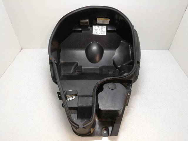 MALETERO-ASIENTO  SUZUKI BURGMAN 125 UH125 9,70 (2006)