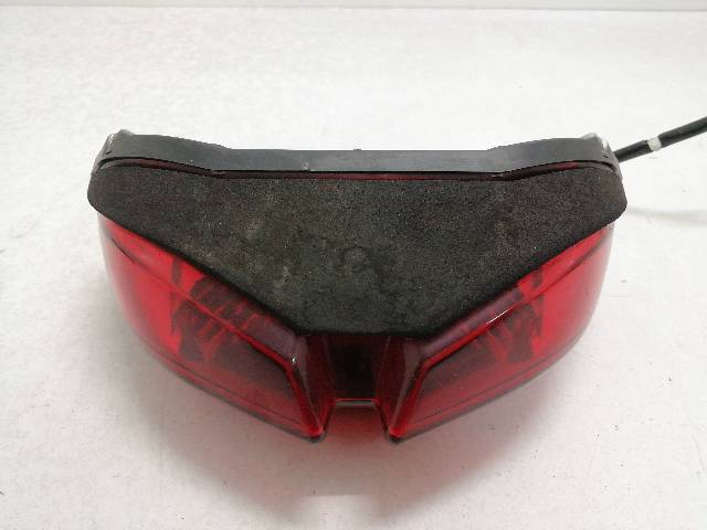 PILOTO-TRASERO  YAMAHA FZ1 FAZER 1000 S (RN16) 110,3 (2010)
