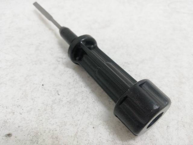 VISOR-MEDIDOR-NIVEL-ACEITE  YAMAHA R6 RJ03 88,2 (2001)