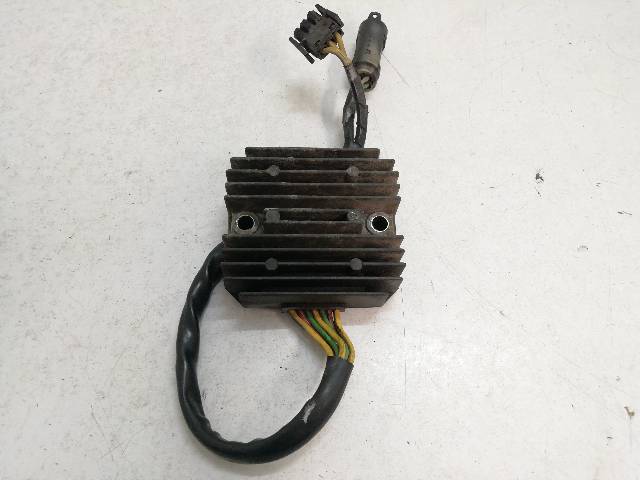 REGULADOR-CORRIENTE  BMW F 650 GS R-13 37 (2000)