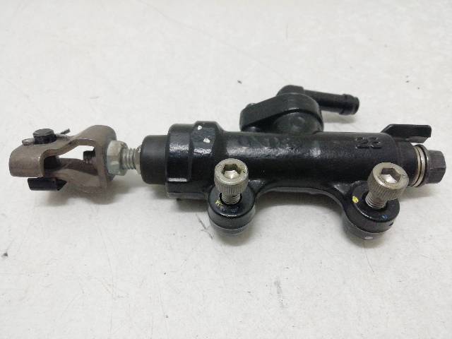 BOMBA-FRENO-TRASERO  HONDA CB 650 R RH02 35KW (2022)