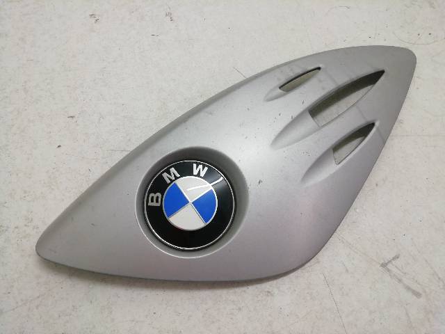 EMBELLECEDOR-LATERAL-IZQUIERDO  BMW F 650 CS SCARVER K14 37 (2002)