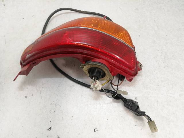 INTERMITENTE-TRASERO-IZQUIERDO  SUZUKI BURGMAN 650 ABS AN650 PC40 40,50 (2004)