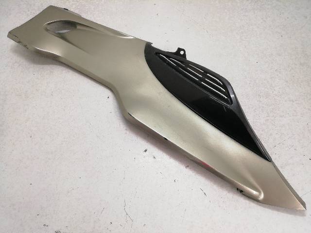 QUILLA-DERECHA  SUZUKI BURGMAN 400 AN400 23,5 (2001)