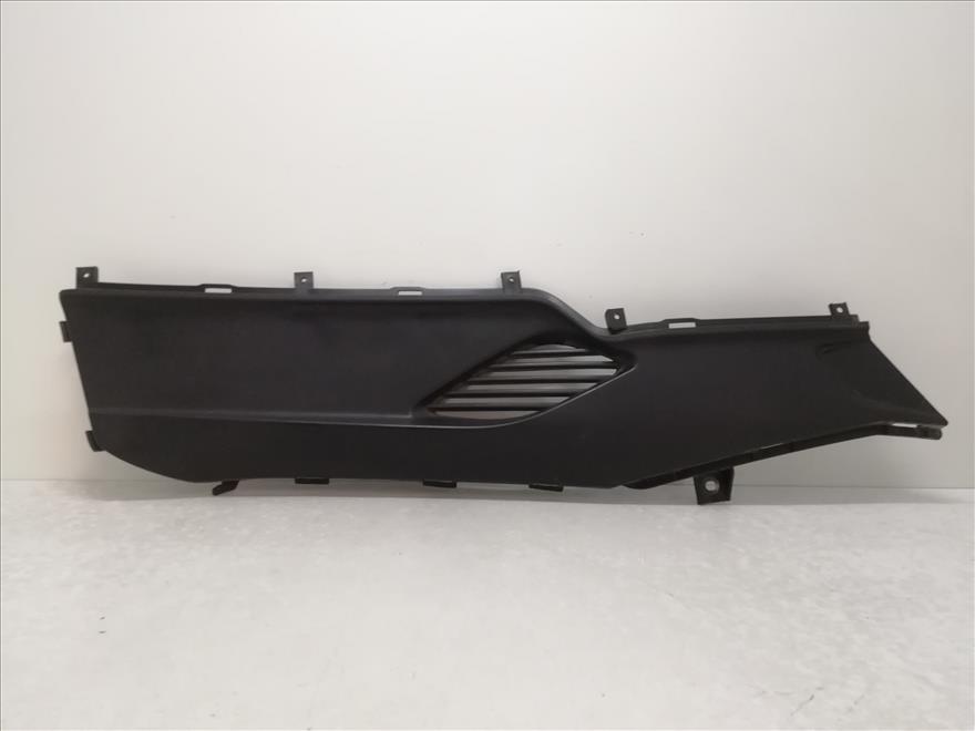 CHAPA-BAJO-ASIENTO-DERECHA  KYMCO SUPER DINK 125 (2010)