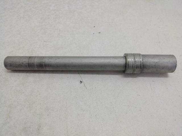 EJE-RUEDA-DELANTERA  HONDA CBR 600 RR 2007-2012 PC40 88KW (2008)