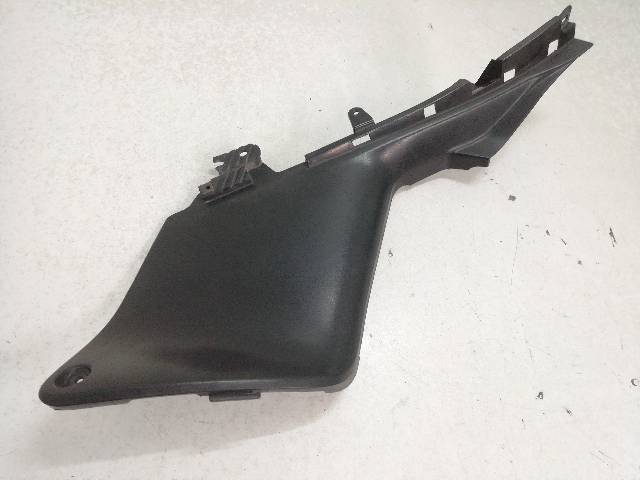 CARENADO-LATERAL-DERECHO  YAMAHA T-MAX 500 (XP 500 SJ03) 32,6 (2006)