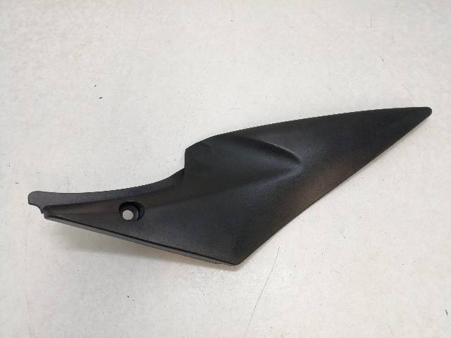 CHAPA-BAJO-ASIENTO-DERECHA  SUZUKI GSX-R 750 2006-2007 (GSXR750 K6/K7) (2007)