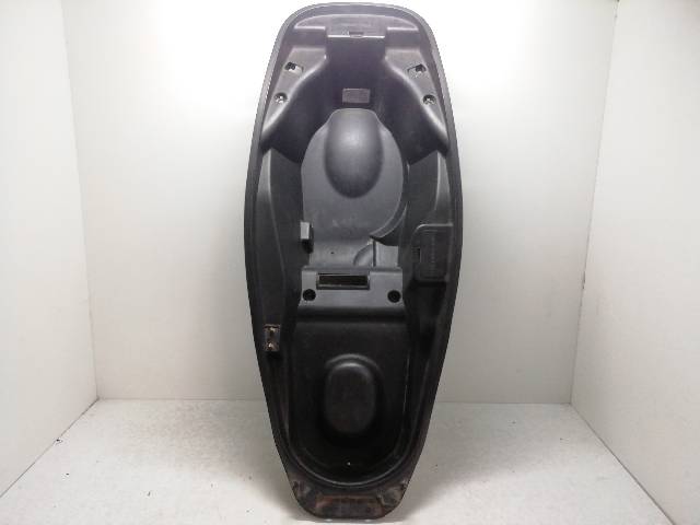 MALETERO-ASIENTO  KYMCO SUPER DINK 125 V2/10/00 11 (2015)