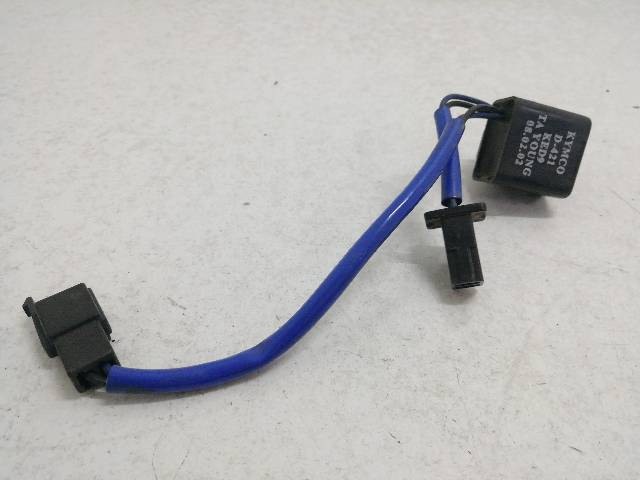 RELE  KYMCO VENOX 250 R2 INYECCION 21,80 (2008)