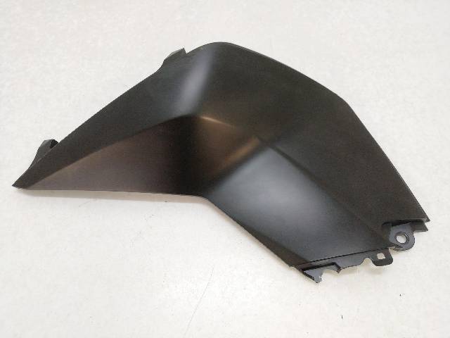 CUBRE-DEPOSITO-IZQUIERDO  KTM DUKE 125 ABS (2013)