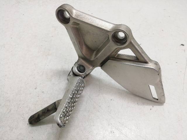 ESTRIBERA-DELANTERA-IZQUIERDA  HONDA CB 650 R RH02 35KW (2022)