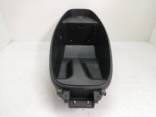 MALETERO-ASIENTO  KYMCO MILER 125 ABS 6,8 (2022)