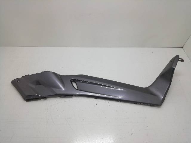 CARENADO-LATERAL-DCHO-INFERIOR  YAMAHA X-MAX 125 06-09 (2009)