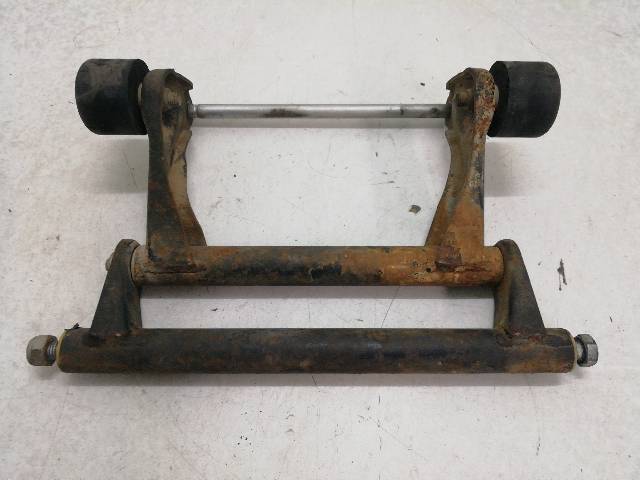 SOPORTE-MOTOR  APRILIA LEONARDO 125 (1999)