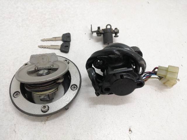 JUEGO-COMPLETO-CERRADURAS  YAMAHA R6 RJ03 88,2 (2001)