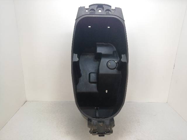 MALETERO-ASIENTO  YAMAHA MAJESTY 125 YP125E (2005)