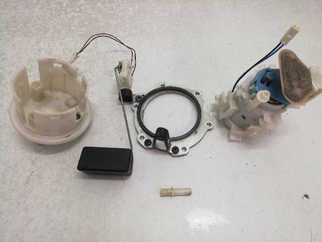 BOMBA-GASOLINA  YAMAHA FZ1 FAZER 1000 S (RN16) 110,3 (2010)