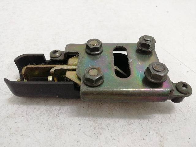 CERRADURA-ASIENTO  YAMAHA R6 RJ03 88,2KW (2001)