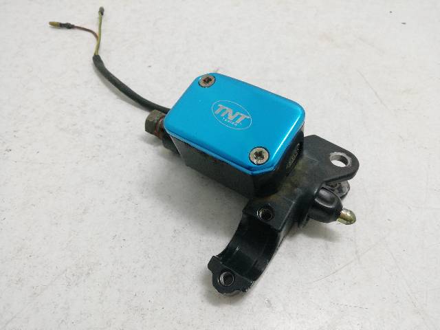 BOMBA-FRENO-DELANTERO  YAMAHA AEROX 50 YQ50 3,15 (2000)