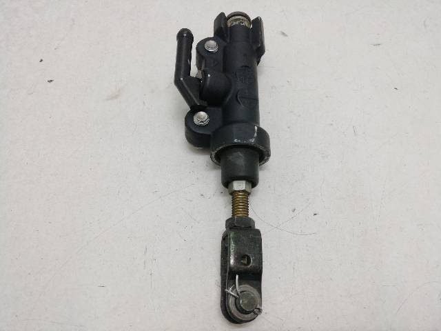 BOMBA-FRENO-TRASERO  YAMAHA FZ1 FAZER 1000 S (RN16) 110,3 (2010)