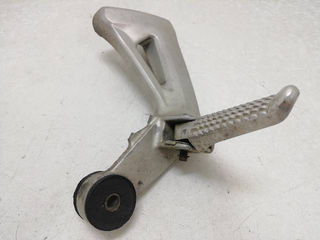 ESTRIBERA-TRASERA-DERECHA  SUZUKI SV 650 S (1999-2002) AV/1111 (2002)