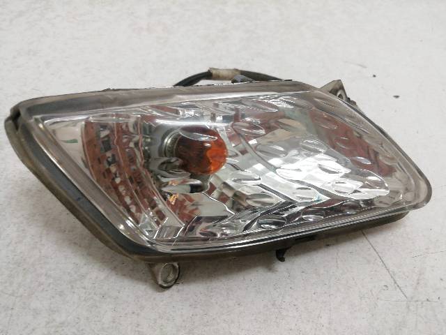INTERMITENTE-DELANTERO-IZQUIERDO  YAMAHA X-MAX 250 (YP250R SG16) 15 (2009)