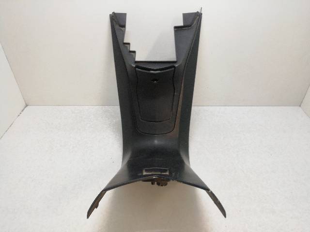 CHAPA-BAJO-ASIENTO  PEUGEOT SATELIS 125 (2006)