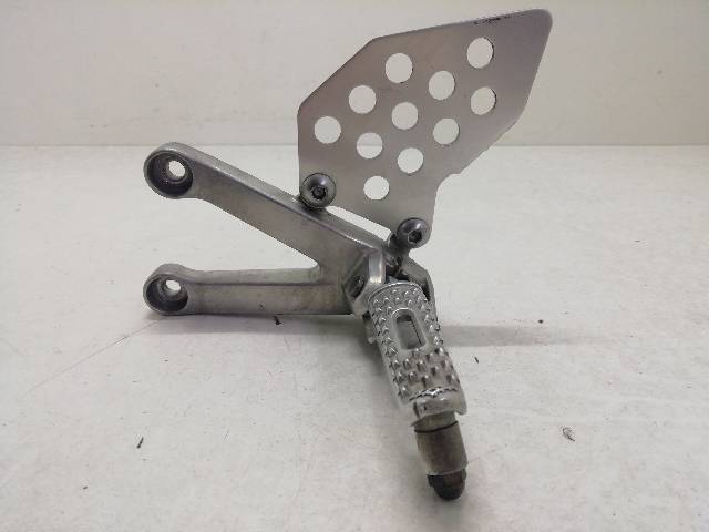 ESTRIBERA-DELANTERA-IZQUIERDA  HONDA CBR 600 RR 2007-2012 PC40 88 (2008)