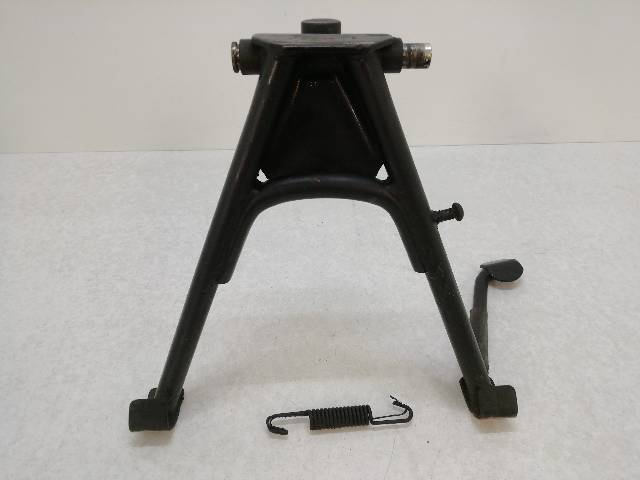 CABALLETE-CENTRAL  KEEWAY RKV 125 K69/1/ 8,2 (2015)