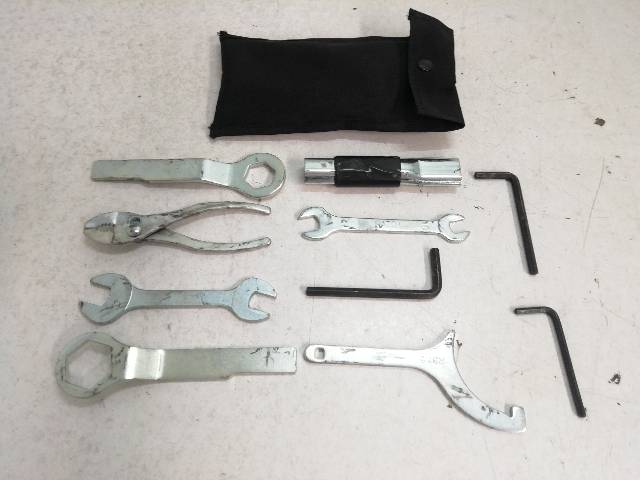 KIT-BOLSA-HERRAMIENTAS  KAWASAKI ER6 650 F ABS (EX650E) 53 (2013)