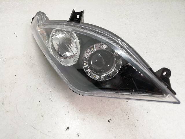 FARO-DERECHO  KYMCO SUPER DINK 125 V2/10/00 11 (2015)
