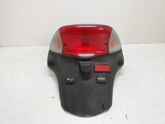 PILOTO-TRASERO  KYMCO BET AND WIN 125 (2006)