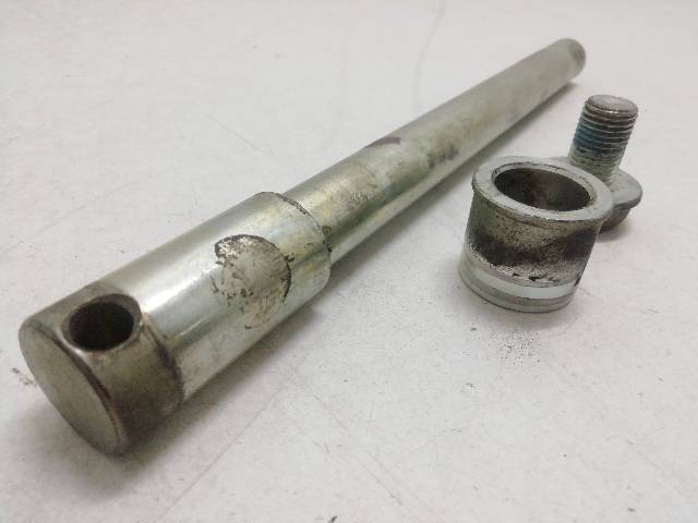 EJE-RUEDA-DELANTERA  KYMCO VENOX 250 R2 INYECCION 21,80 (2008)