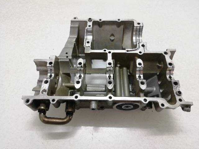 CARTER-MOTOR-INFERIOR  YAMAHA R6 600 ( YZF-R6 RJ03 ) 88,2 (2000)