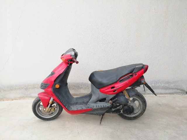 SUZUKI KATANA (2000)