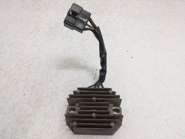REGULADOR-CORRIENTE  SUZUKI BURGMAN 400 AN400 23,5 (2001)