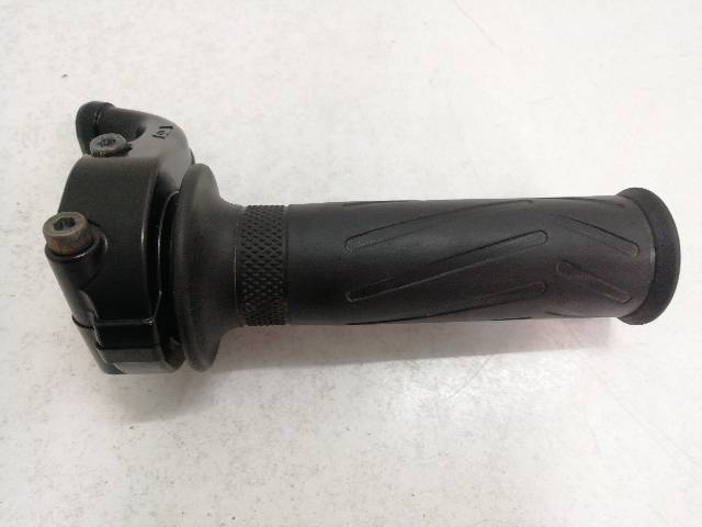 PUÑO-GAS  YAMAHA MT 07 ABS (MTN690-U) 35 (2021)