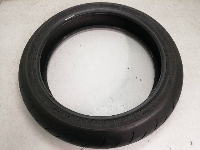 NEUMATICO-DELANTERO  HONDA CBR 600 RR 2007-2012 PC40 88 (2008)
