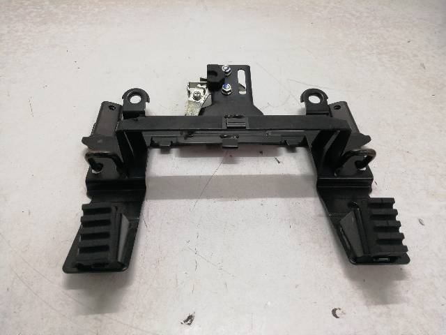 SOPORTE-ASIENTO  YAMAHA FZ1 FAZER 1000 S (RN16) 110,3 (2010)