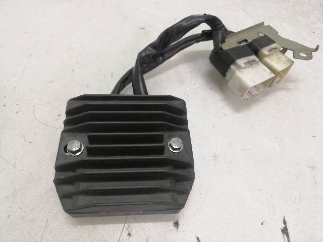 REGULADOR-CORRIENTE  HONDA CBR 600 RR 2007-2012 PC40 88 (2008)